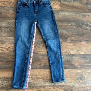 Stylish Women's Blue Ankle Skinny Jeans